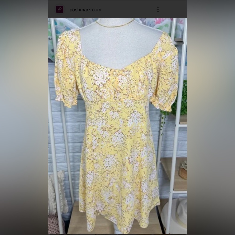 Altar'd State Yellow Floral Milkmaid Mini
Dress Women’s Small